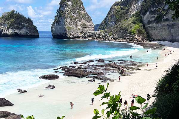 Crystal Bay Nusa Penida with calm clear water perfect for snorkelling at sunset